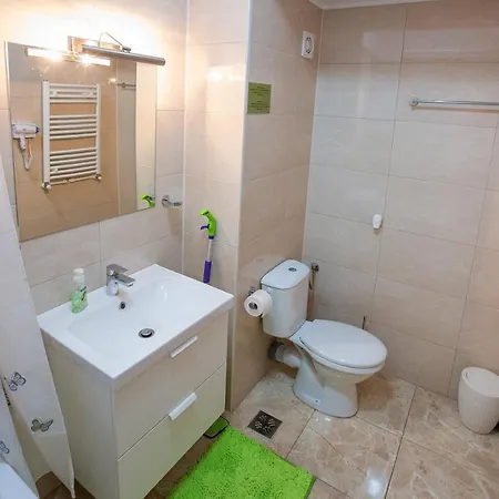 Elegance Summerland Apartament